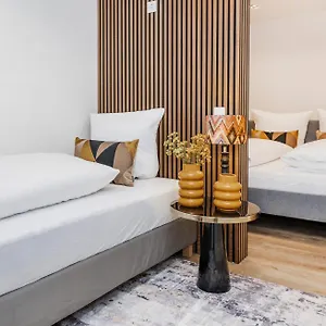 apt-s331-luxurious-two-bedroom-duplex-in.topcolognehotels.com/